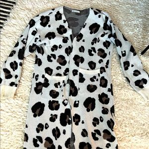 Animal Print Cardigan, size L